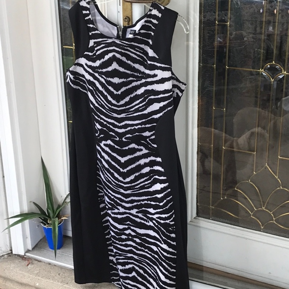 Zebra print contoured front and back